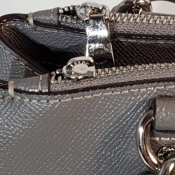 Coach-crossgrain Brook mini, carry all hand bag, like new. w/crossbody strap - Picture 14 of 14